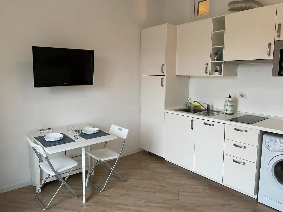 Studio In Milan - Nolo Appartamento Italia